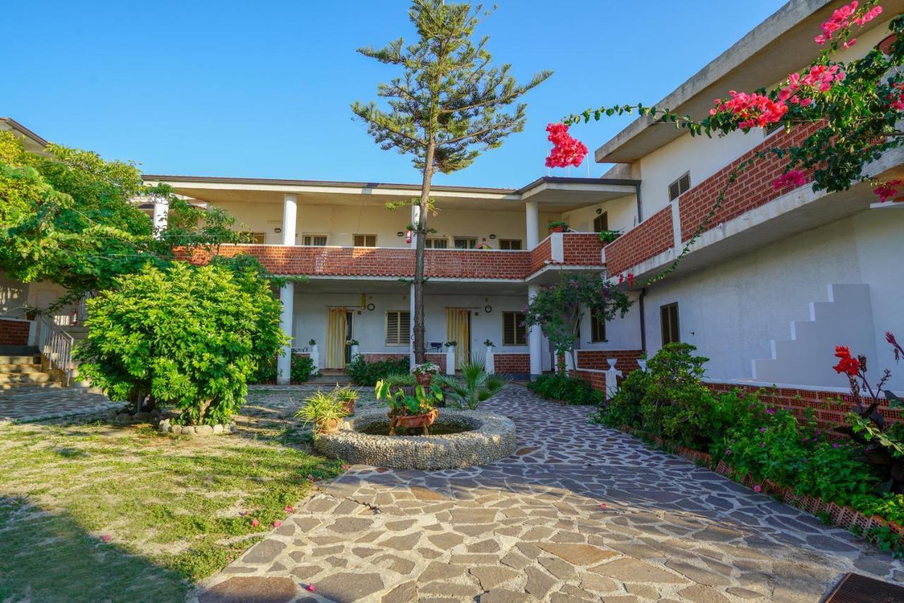 Hotel Residence Le Playe Santa Domenica Kültér fotó